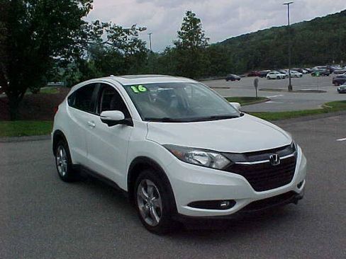 Used 2016 Honda HR-V EX image 27