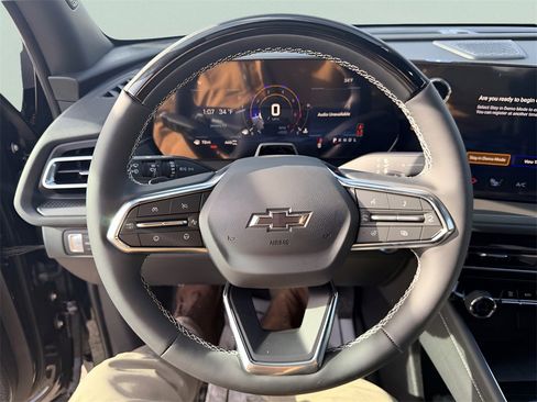 New 2026 Chevrolet Traverse LT w/ Enhanced Driving Package image 15