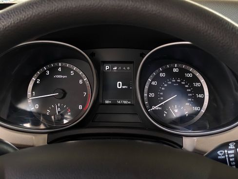 Used 2017 Hyundai Santa Fe Sport image 12