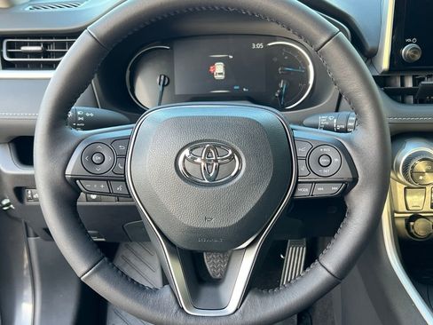 New 2025 Toyota RAV4 XLE image 13