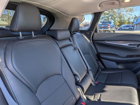 Used 2023 INFINITI QX50 Luxe image 35