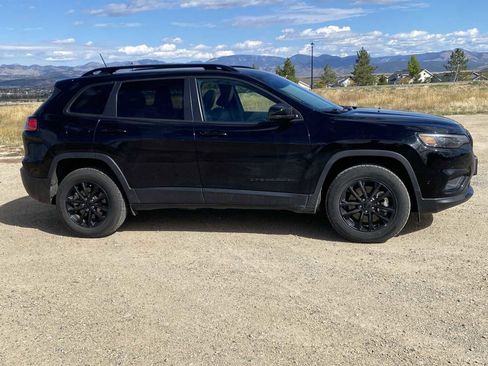 Certified 2023 Jeep Cherokee Altitude Lux image 21