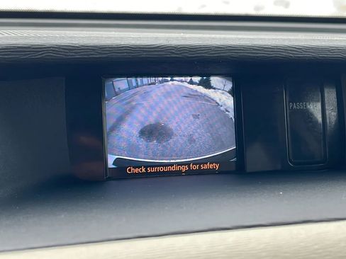 Used 2014 Toyota Sienna XLE image 19