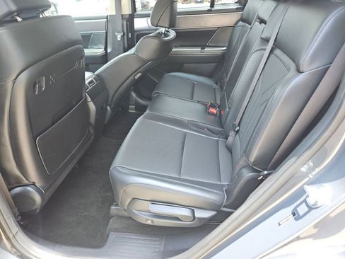 Used 2025 Hyundai Santa Fe SEL FWD image 27