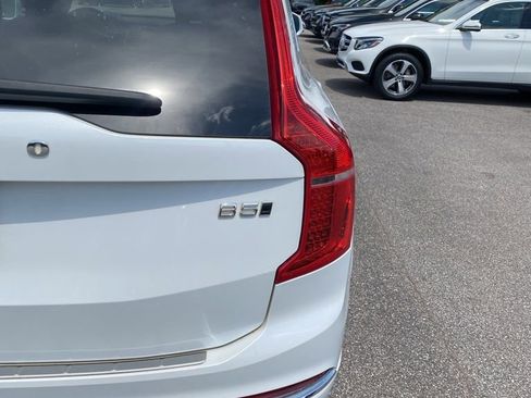 Used 2023 Volvo XC90 B5 Plus w/ Protection Package Premier AWD/4WD image 8