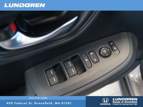 Used 2025 Honda HR-V LX image 15