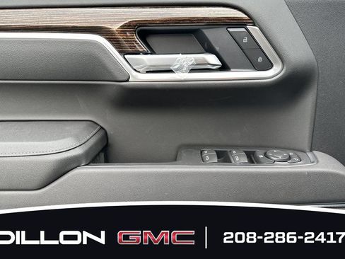 New 2026 GMC Sierra 1500 SLE w/ Preferred Package AWD/4WD image 8