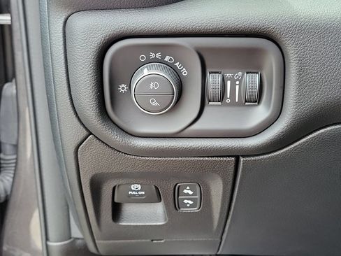 Used 2026 RAM 1500 Laramie w/ Sport Appearance Package AWD/4WD image 30