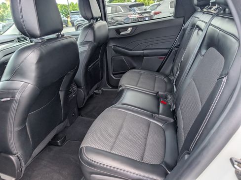 Certified 2023 Ford Escape SE FWD image 15