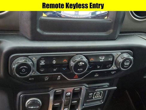 Used 2021 Jeep Wrangler Unlimited Sport image 19