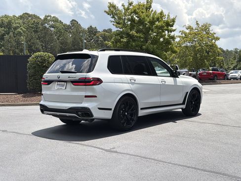 Used 2024 BMW X7 M60i w/ Climate Comfort Package AWD/4WD image 3