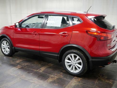 Used 2017 Nissan Rogue Sport SV w/ SV Premium Package AWD/4WD image 7