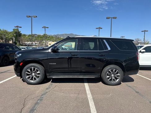 Used 2023 Chevrolet Tahoe LT w/ Luxury Package AWD/4WD image 17