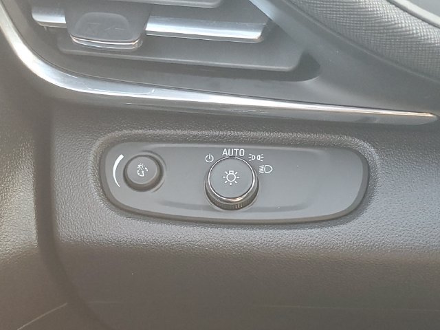 Used 2024 Buick Envista Preferred w/ Convenience I Package FWD image 19
