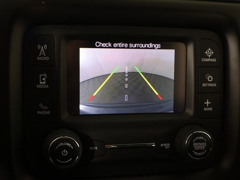 Used 2018 Jeep Compass Latitude w/ Cold Weather Group image 39