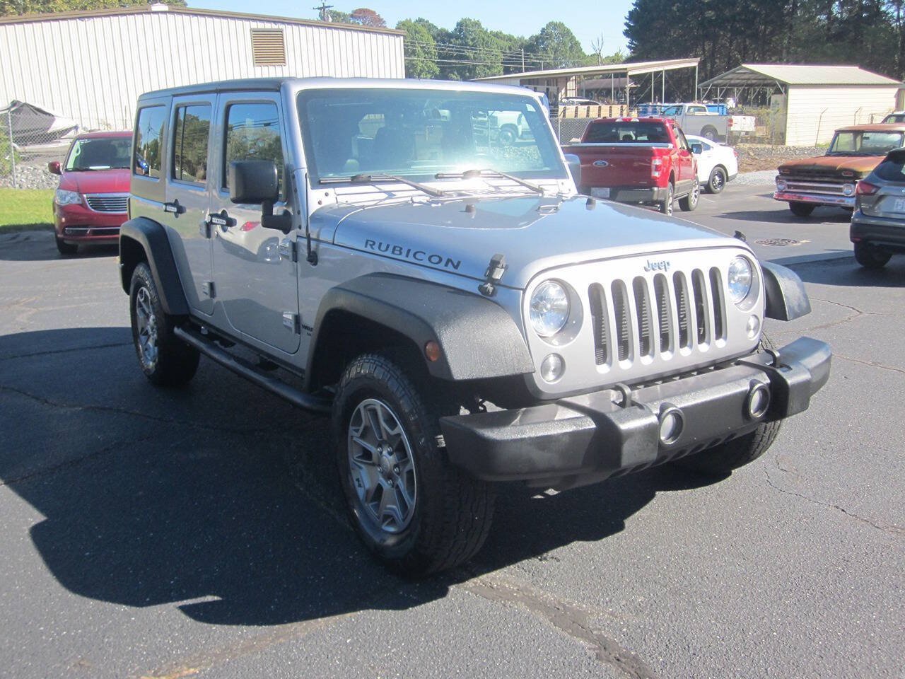 Used 2016 Jeep Wrangler Unlimited Rubicon w/ Max Tow Package AWD/4WD image 4