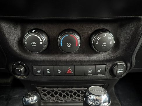 Used 2017 Jeep Wrangler Unlimited Sahara w/ Max Tow Package image 22