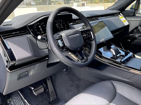 New 2026 Land Rover Range Rover Sport Dynamic SE AWD/4WD image 12