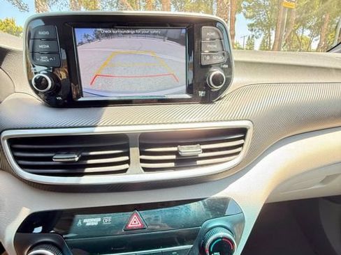 Used 2019 Hyundai Tucson SE w/ Cargo Package FWD image 25