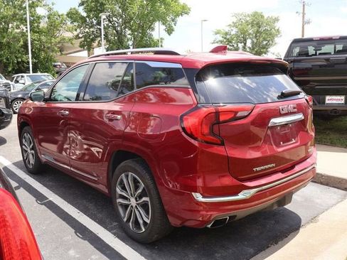 Used 2019 GMC Terrain Denali w/ Advanced Safety Package AWD/4WD image 10