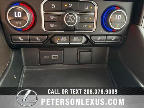Used 2022 Chevrolet Suburban Z71 w/ Z71 Off-Road Package AWD/4WD image 15