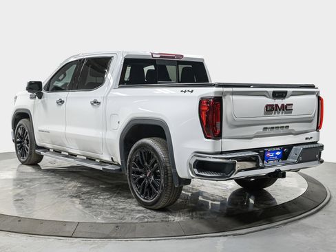 Used 2022 GMC Sierra 1500 SLT w/ SLT Premium Plus Package image 4