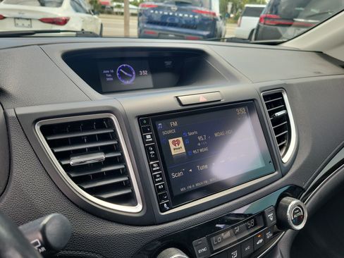 Used 2016 Honda CR-V Touring image 29