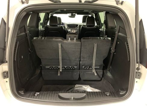 Used 2022 Chrysler Pacifica Limited w/ S Appearance Package image 22