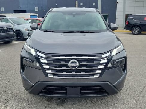 Certified 2026 Nissan Rogue SV FWD image 6