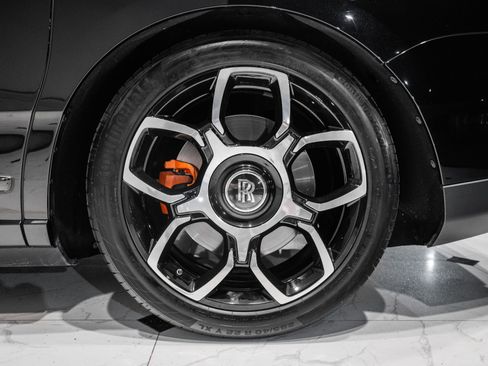 Used 2020 Rolls-Royce Cullinan image 15