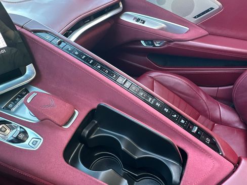 Used 2022 Chevrolet Corvette Stingray Premium Conv w/ Z51 Performance Package RWD image 28