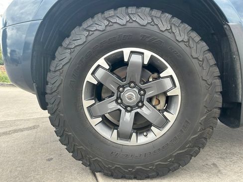 Used 2018 Nissan Frontier PRO-4X AWD/4WD image 31