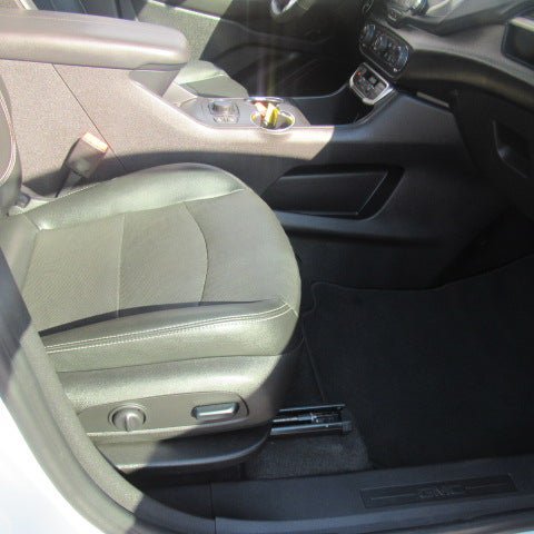 Certified 2024 GMC Terrain SLT AWD/4WD image 15