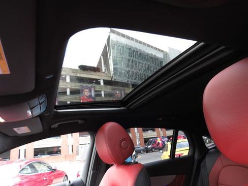 Used 2022 Mercedes-Benz GLC 300 4MATIC Coupe image 22