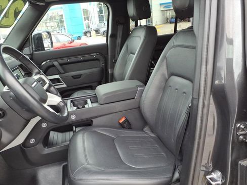 Used 2022 Land Rover Defender 110 SE image 20