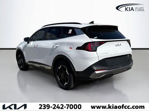 New 2026 Kia Sportage EX w/ EX Panorama Roof Package FWD image 4