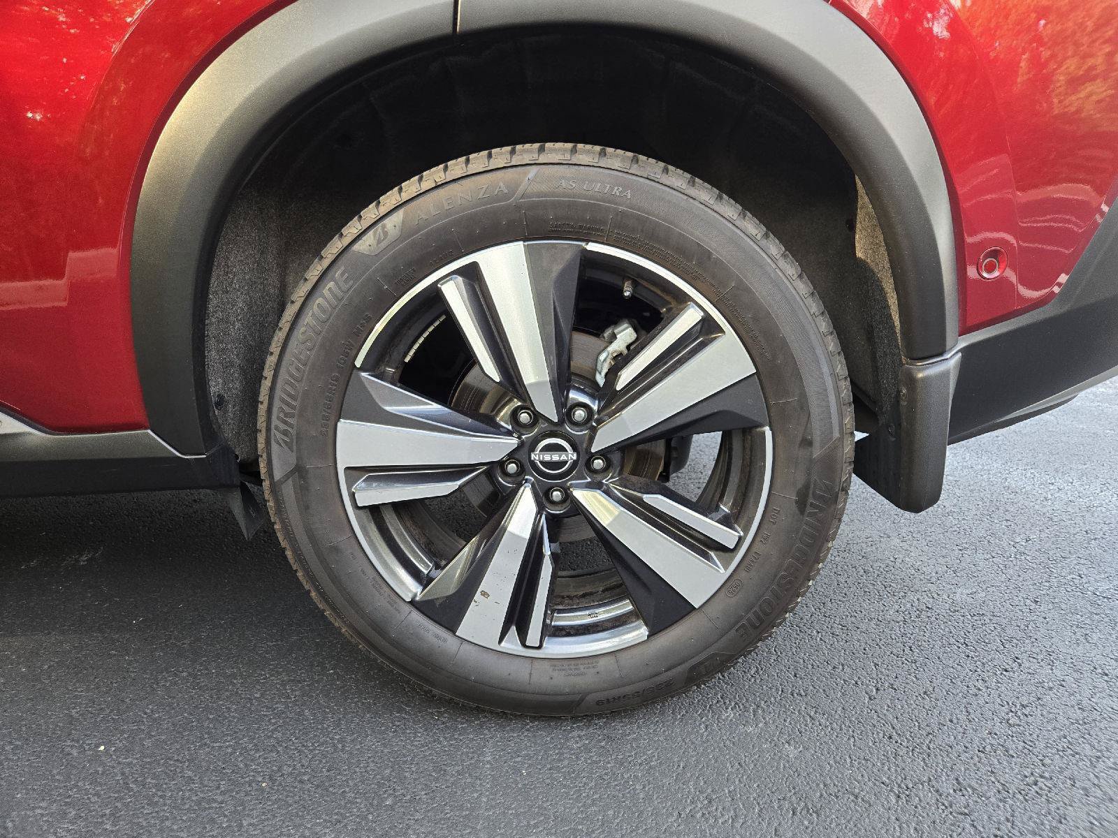 Used 2023 Nissan Rogue Platinum AWD/4WD image 11