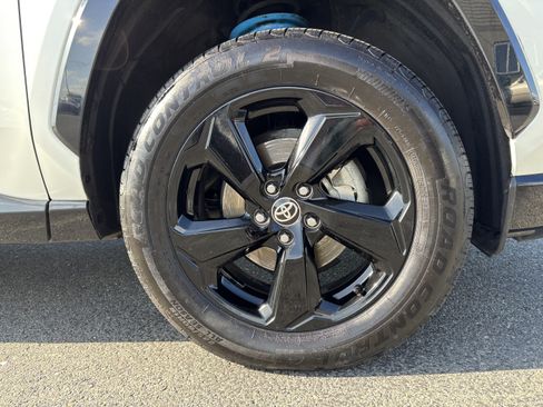 Used 2021 Toyota RAV4 XSE AWD/4WD image 9