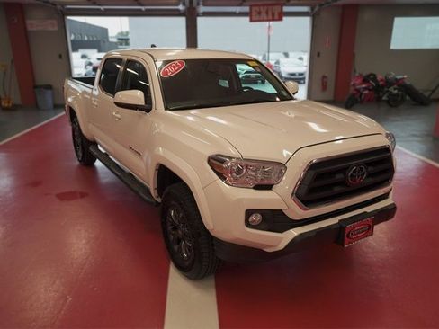 Certified 2023 Toyota Tacoma SR5 image 2
