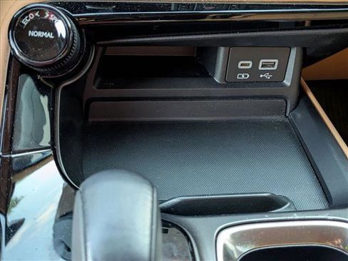 Used 2024 Lexus NX 250 FWD w/ Towing Package (2000 Lbs) image 14