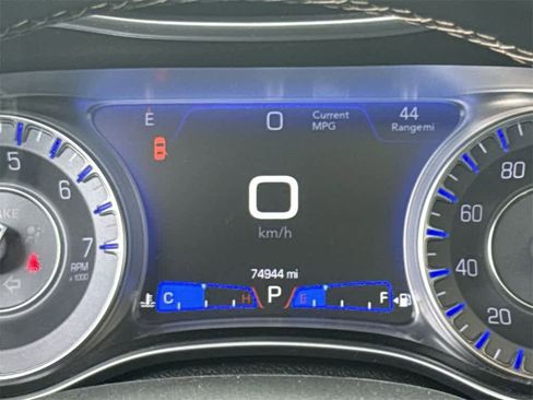 Used 2021 Chrysler 300 S image 18