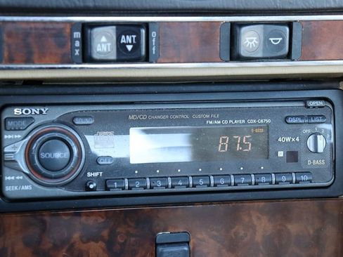 Used 1988 Mercedes-Benz 560 SL image 27