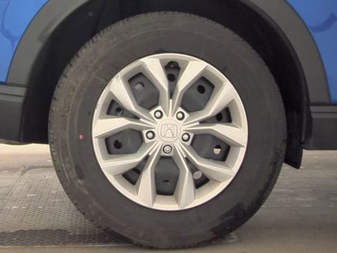 Used 2025 Honda CR-V LX image 4