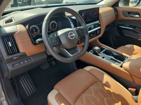 Certified 2026 Nissan Pathfinder Platinum FWD image 15