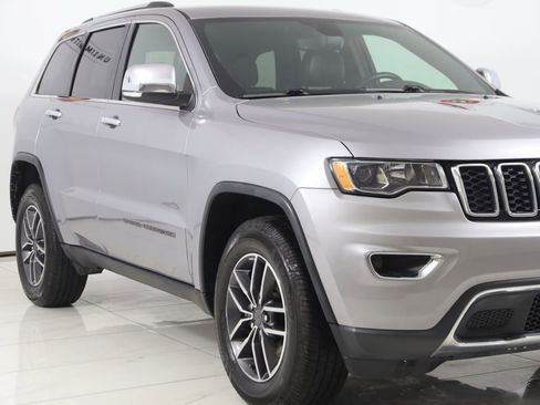 Used 2019 Jeep Grand Cherokee Limited image 41