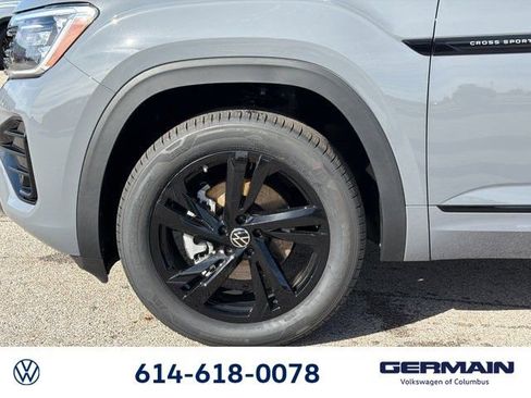 New 2026 Volkswagen Atlas Cross Sport SEL R-Line AWD/4WD image 12