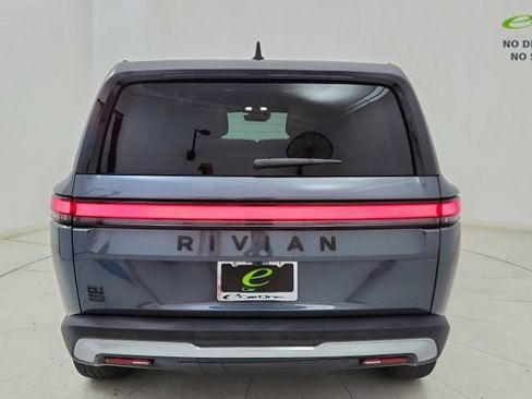 Used 2024 Rivian R1S Adventure AWD/4WD image 9