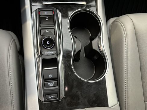 Used 2018 Acura TLX V6 SH-AWD image 31