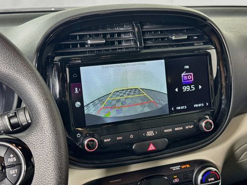 Used 2022 Kia Soul S FWD image 14