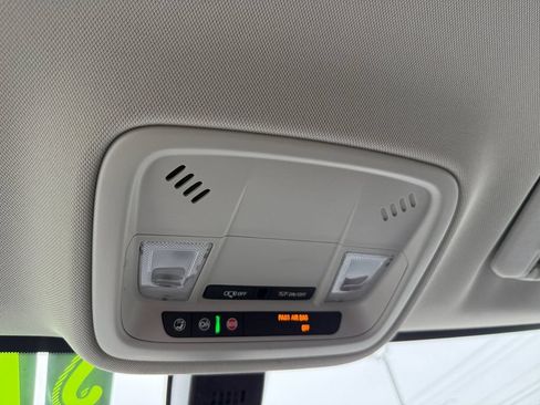 Used 2019 Chevrolet Traverse LS FWD image 28